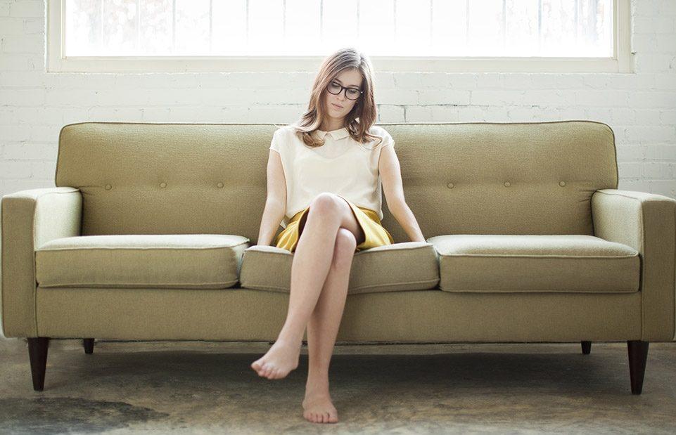 It may seem cool, but sitting with your legs crossed for extended periods o...